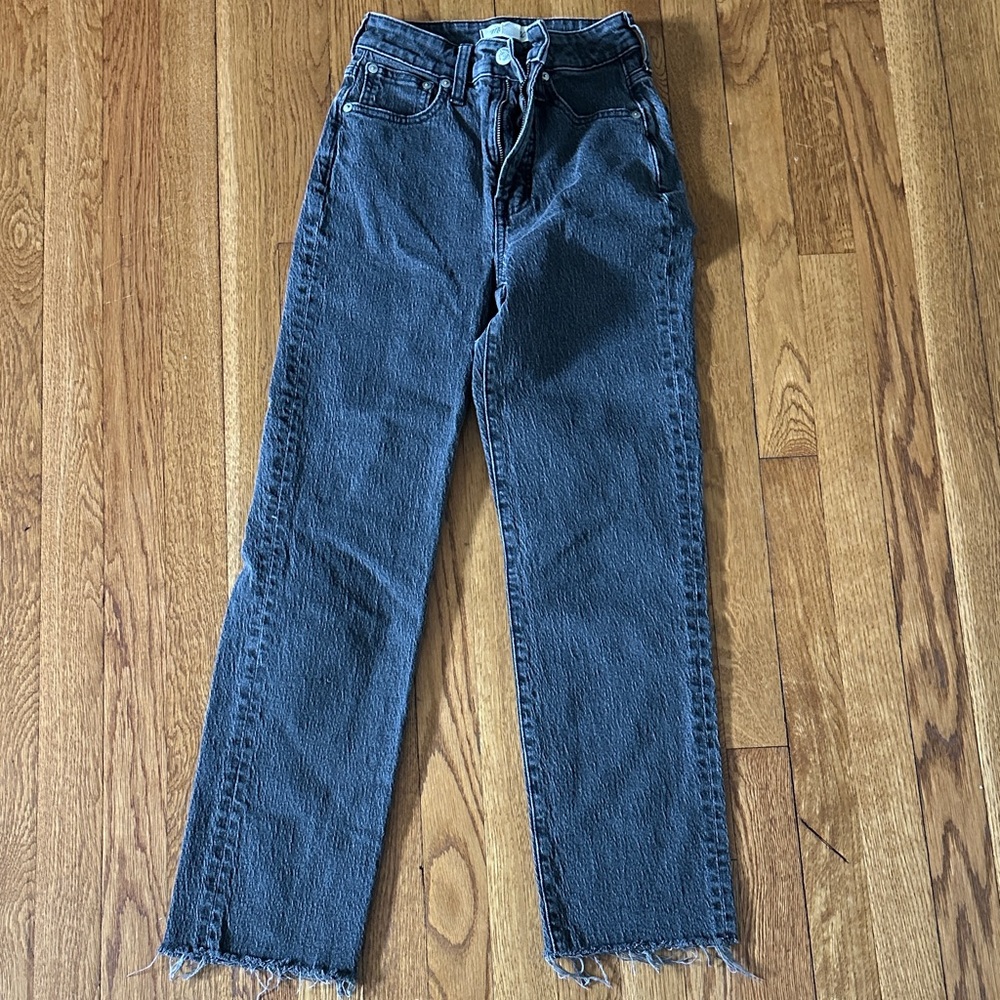 Madewell curvy perfect vintage straight jean- 23 - distressed hem- faded black
